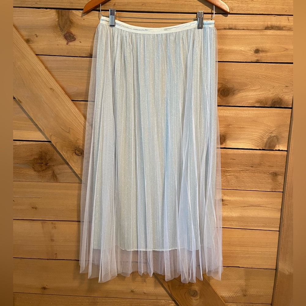 Denimland White Shimmery Lightly Pleated Skirt